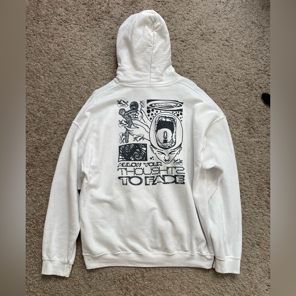 PRINTED SWEATSHIRT! Very comfy and has cool designs!
